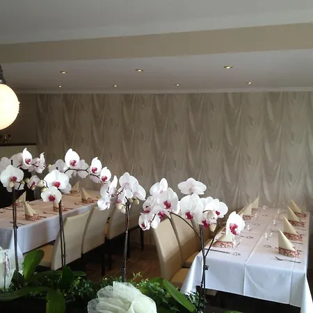 فندق Wh Monteurhotel Nord بابينبورغ